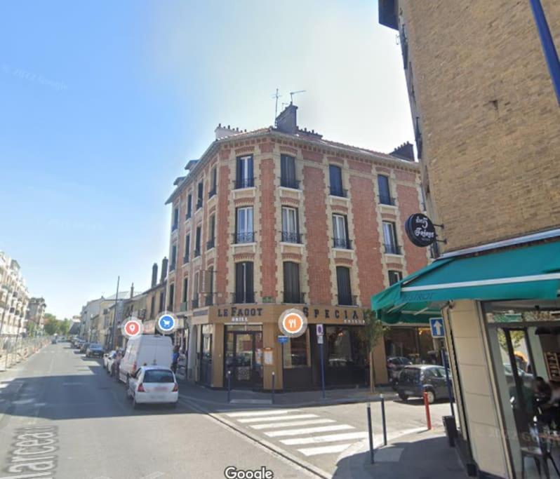 Disponible - Appartement Entier - 10Mn Rer B Aeroport Cdg - Paris Gare Du Nord, T11 Express, Le Bourget, Tout Equipe, Netflix Gratuit, 3 Personnes, 4Eme Etage, Escaliers, Parc Des Expositions, Parking Rue Gratuit Apres 19H Drancy Kültér fotó