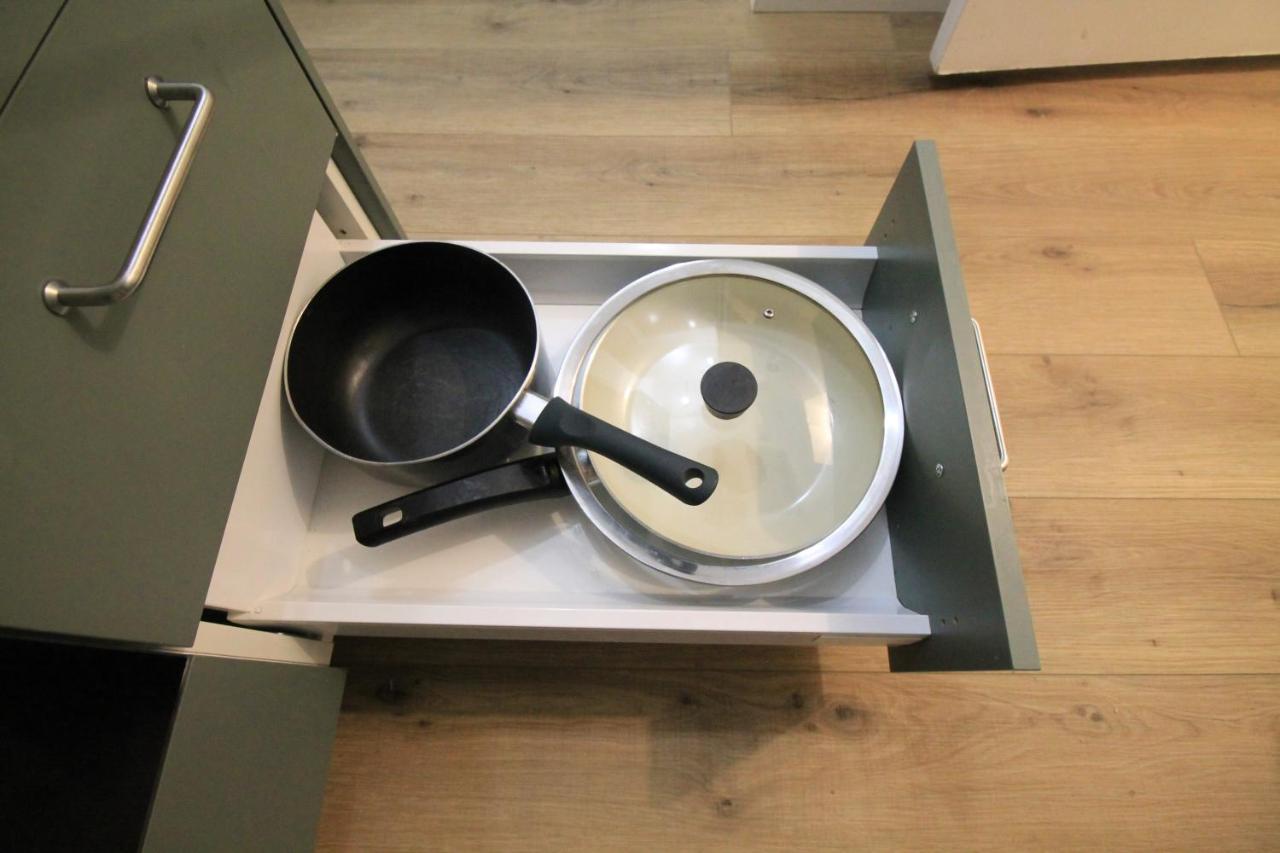 Disponible - Appartement Entier - 10Mn Rer B Aeroport Cdg - Paris Gare Du Nord, T11 Express, Le Bourget, Tout Equipe, Netflix Gratuit, 3 Personnes, 4Eme Etage, Escaliers, Parc Des Expositions, Parking Rue Gratuit Apres 19H Drancy Kültér fotó