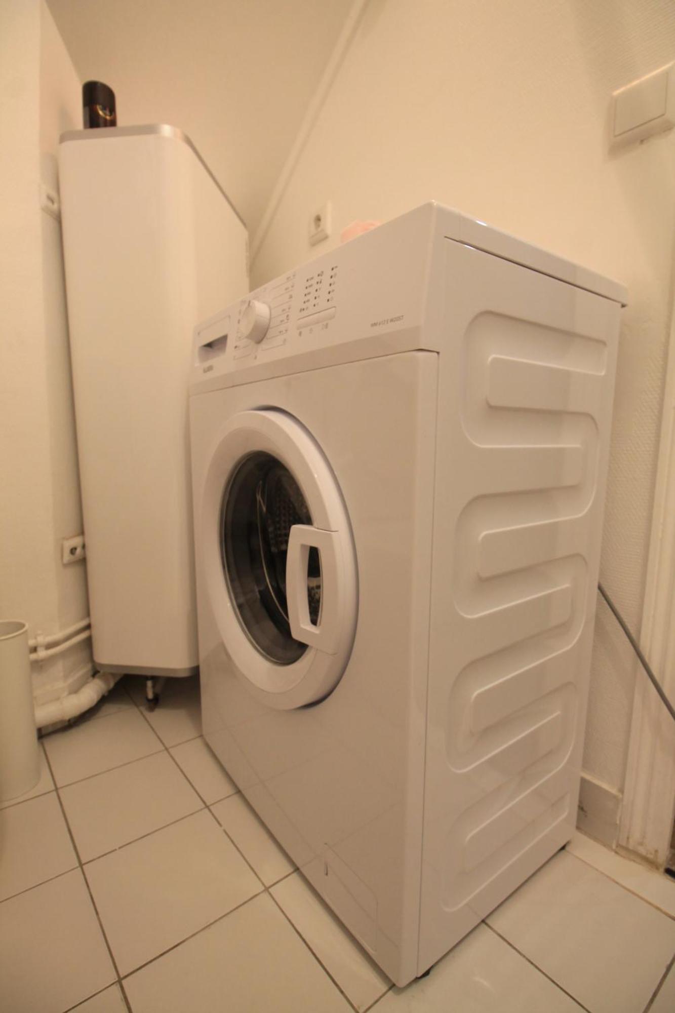 Disponible - Appartement Entier - 10Mn Rer B Aeroport Cdg - Paris Gare Du Nord, T11 Express, Le Bourget, Tout Equipe, Netflix Gratuit, 3 Personnes, 4Eme Etage, Escaliers, Parc Des Expositions, Parking Rue Gratuit Apres 19H Drancy Kültér fotó