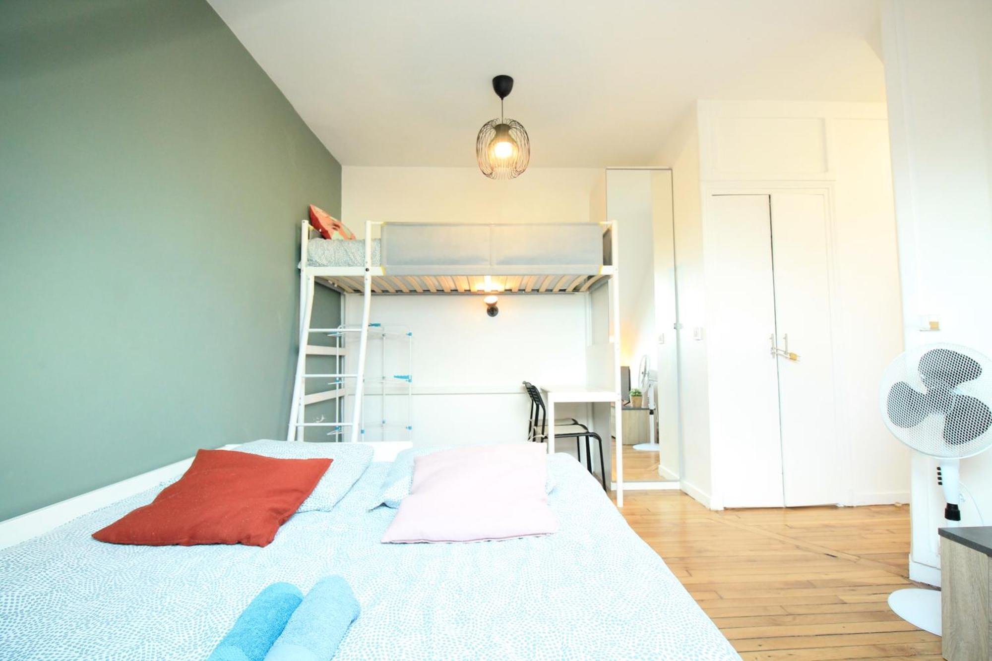 Disponible - Appartement Entier - 10Mn Rer B Aeroport Cdg - Paris Gare Du Nord, T11 Express, Le Bourget, Tout Equipe, Netflix Gratuit, 3 Personnes, 4Eme Etage, Escaliers, Parc Des Expositions, Parking Rue Gratuit Apres 19H Drancy Kültér fotó