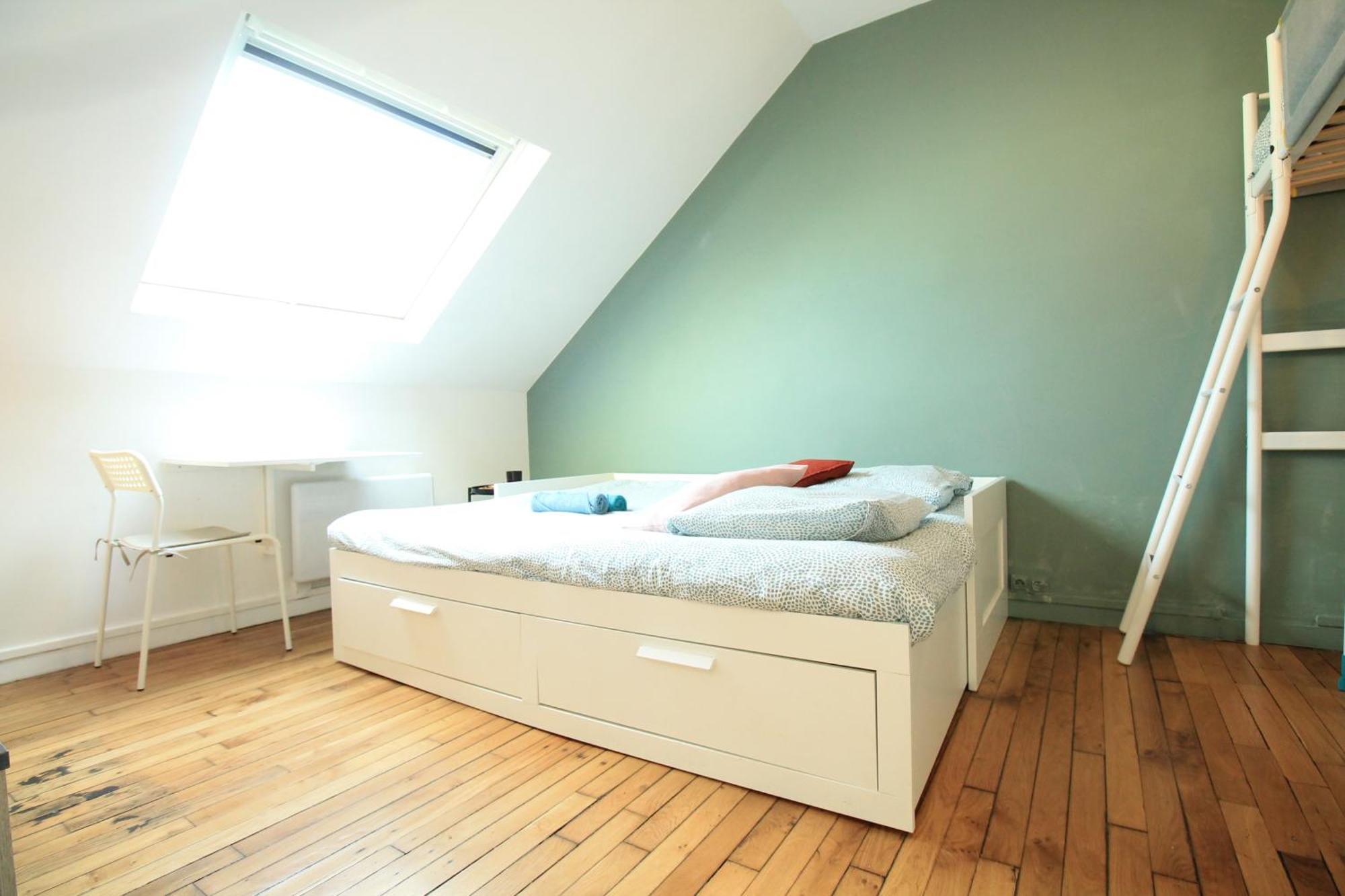 Disponible - Appartement Entier - 10Mn Rer B Aeroport Cdg - Paris Gare Du Nord, T11 Express, Le Bourget, Tout Equipe, Netflix Gratuit, 3 Personnes, 4Eme Etage, Escaliers, Parc Des Expositions, Parking Rue Gratuit Apres 19H Drancy Kültér fotó